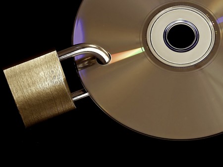 Puedes mejorar la privacidad de tus documentos en Windows 10 cifrándolos y te contamos cómo hacerlo