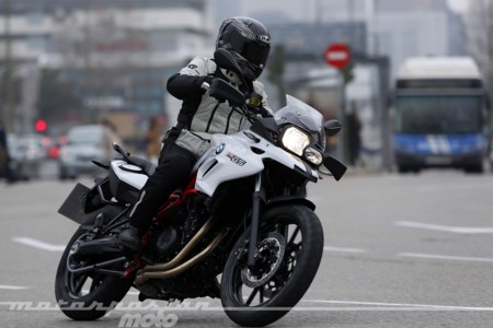Ligerísimos retoques también para la BMW F 700 GS