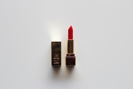 Yves Saint Laurent, Lancôme o Givenchi con hasta el 40% de descuento: maquíllate con marcas de lujo ahorrando