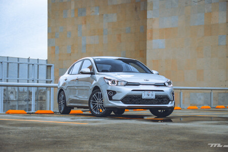 KIA Rio Sedán EX 2021, a prueba: cambios sutiles y un balance continuo en todo aspecto