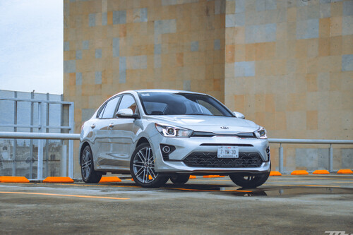 KIA Rio Sedán EX 2021, a prueba: cambios sutiles y un balance continuo en todo aspecto