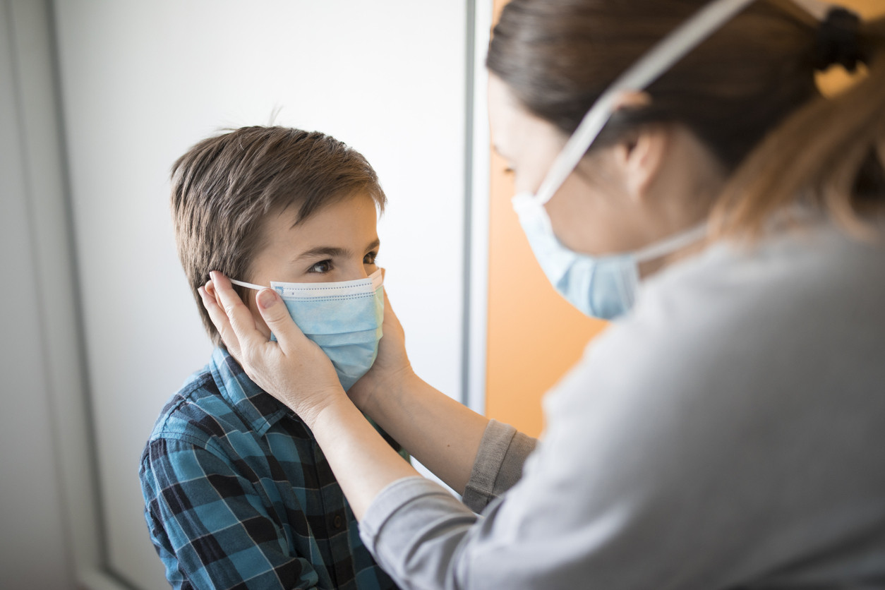 Siete consejos para ayudar a que tus hijos se sientan cómodos usando mascarilla