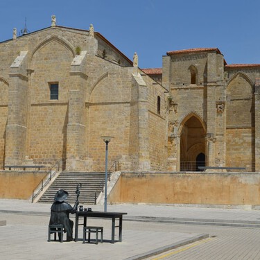 La mayor iglesia de los Templarios en España está en un pequeño pueblo de Palencia y es toda una catedral impresionante 