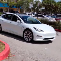 Europa podría estar considerando relajar su legislación en torno al coche autónomo ante las peticiones de Tesla