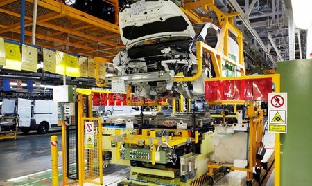 Nissan e-NV200 en la factoría de Barcelona 02
