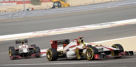 HRT completa otra buena carrera en el complicado circuito de Bahrein