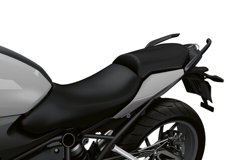 P90483758 Highres Bmw R 1250 R Pillion