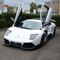 Este Lamborghini Murciélago Versace es uno de los 20 fabricados y sus 680 CV están buscando garaje