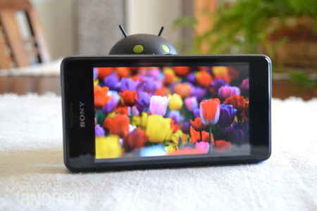 Sony Xperia E1, presumiendo de colores