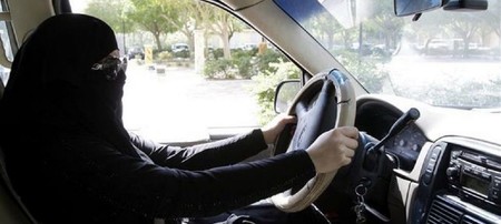 Mujer Conduce Riyadh