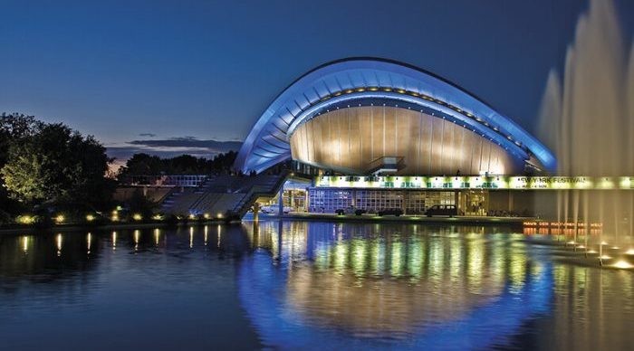 Tour nocturno por Berlín, otra manera de conocer la ciudad por solo 11,50 euros en Atrápalo