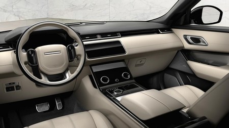 Rr Velar Interior Rr Uk May 17