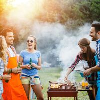 Lidl rebaja su barbacoa con ruedas más popular para disfrutar con amigos: ahora por menos de 25 euros