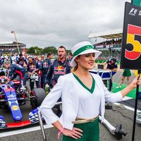 Ocho millones de dólares para sacar a Carlos Sainz de Red Bull 