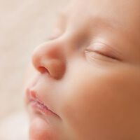 75 nombres de bebé para niña y niño que significan milagro, bendición y regalo