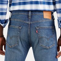 Adiós a los vaqueros 501: los Levi's 502 tienen un corte más actual y están a mitad de precio