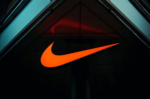 Nike liquida en su outlet zapatillas Air Force 1, camisetas, shorts y mucho más casi a mitad de precio para esta temporada