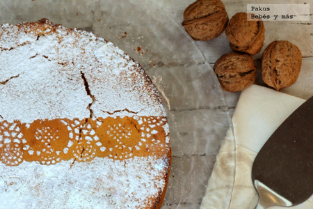 Bizcocho de naranja y nueces. Receta para desayunar en San Valentín