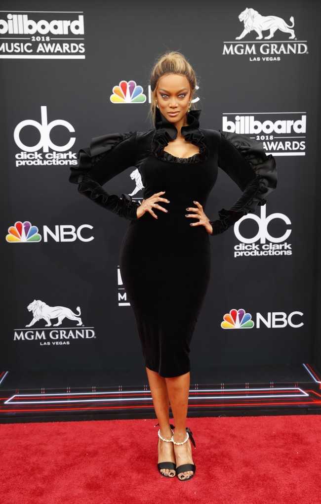 billboard music awards Tyra Banks