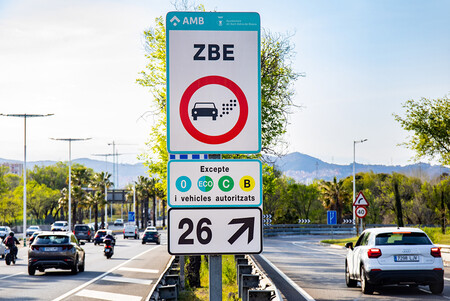 Confirmado: los coches con etiqueta B podrán circular por la ZBE de Barcelona en 2022