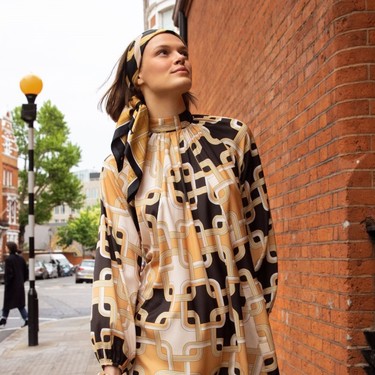 Esta colaboración de H&M con Richard Allan recupera lo mejor de la moda de los 60 