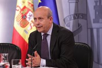 Hola, soy el ministro Wert y no sé cómo funciona el IVA