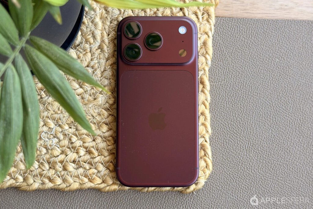 China vuelve a comprar iPhone como antes. Y lo mejor para Apple es que aún les queda un as en la manga
