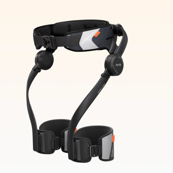 Hypershell X Carbon - Exoesqueleto con 17,5 km de autonomía, 10 modos inteligentes, 800W de potencia y construido en fibra de carbono y aleación de titanio. IP54 y resistente al frío, incluye 2 baterías. Con su compra, se incluye de regalo la batería Hypershell Anti-frío Pro y el cargador Hypershell 4-Port Charging hub.