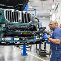 11 millones de dólares al día: así de caro le están saliendo los aranceles de Trump a BMW, Porsche y más marcas. Ya preparan  una contraoferta