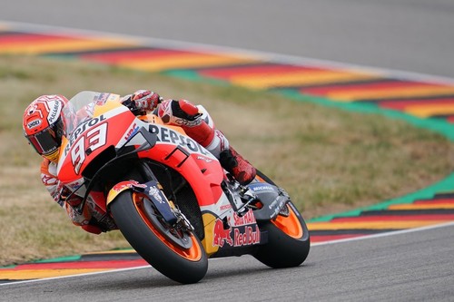 Marc Márquez domina desde el principio y se lleva el FP2 en Sachsenring