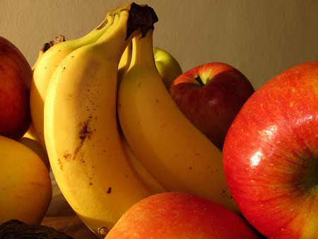¿Las frutas deben guardarse en el refrigerador?