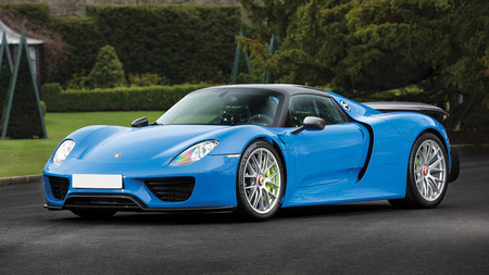 Porsche 918 Spyder Weissach pack