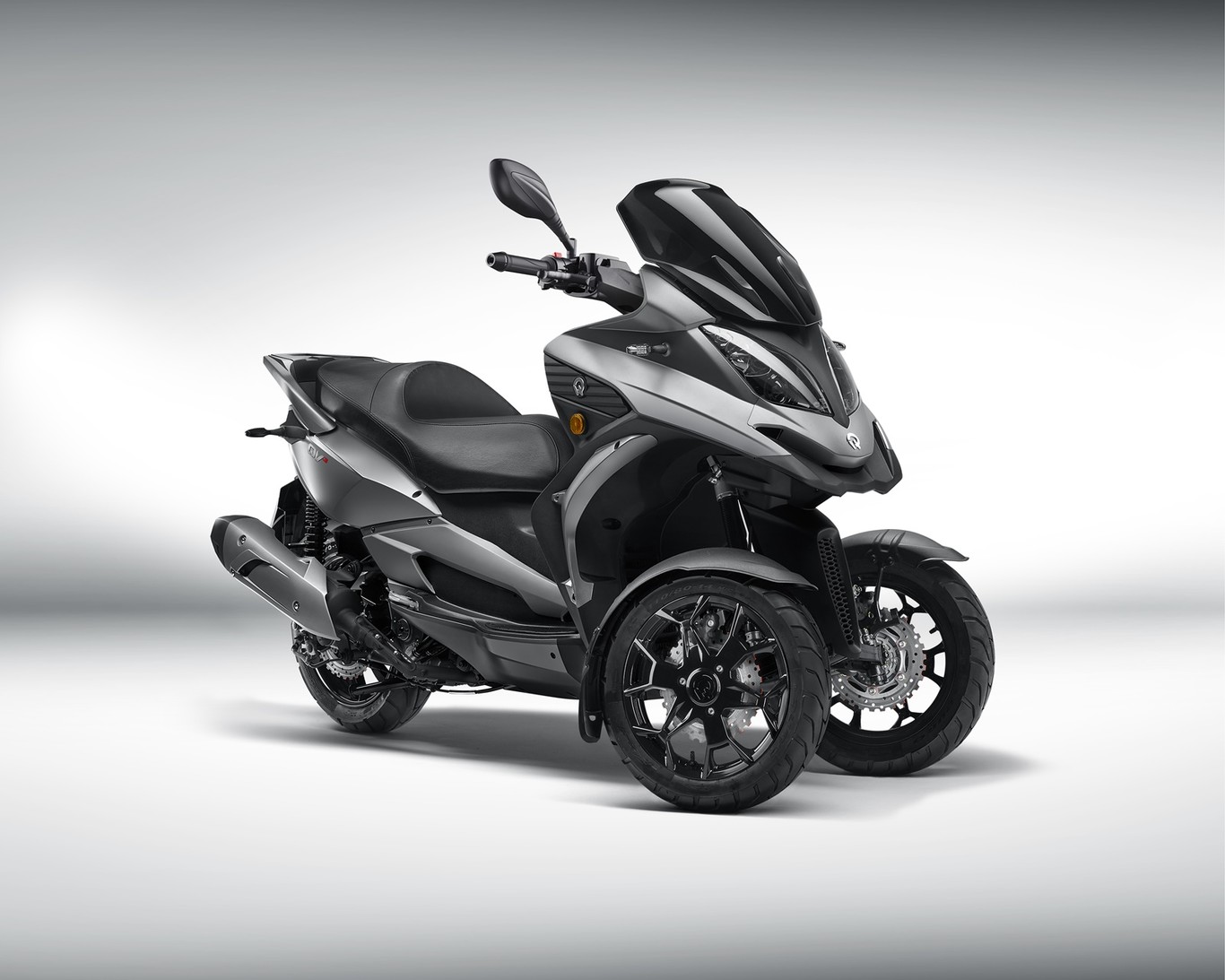 Del Piaggio MP3 al Yamaha Tricity 300: los scooter de tres ruedas para conducir con el carnet de ...