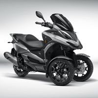 Tres ruedas, 28 CV y estética renovada para el nuevo Quadro QV3, la alternativa al Piaggio MP3