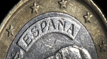 ¿Tenemos los españoles más dinero en el extranjero que otros europeos?