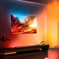 Esta tira LED que se conecta al WiFi está a (casi) precio mínimo: ideal para decorar tu smart TV y es compatible con Alexa