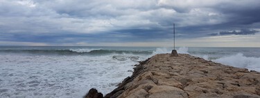 A 30ºC, el Mediterráneo lleva semanas acumulando "gasolina": es una receta perfecta para tener DANAs destructivas 