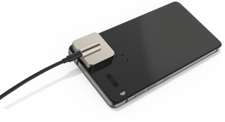 Ahora sí, el módulo de minijack para el Essential es oficial y cuesta "solo" 130 euros