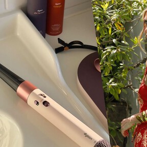 Media Markt deja casi 200 euros más barato el Dyson Airwrap: es secador, rizador y plancha para lucir pelazo en las bodas de verano