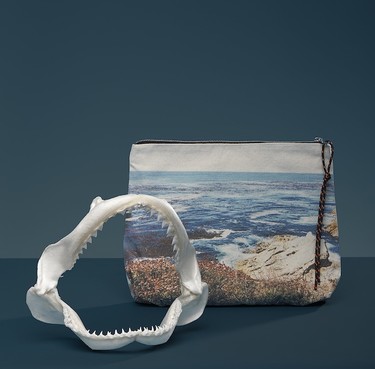 El neopreno no es solo cosa de surfistas, ZUBI lo usa para fabricar bolsos 