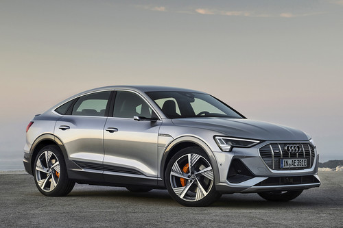 El Audi e-tron Sportback impone respeto entre los EV con 446 km de autonomía y estilo coupé