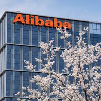 Alibaba está creciendo a lo bruto. Lo llamativo es que lo está haciendo de la forma opuesta a Amazon 