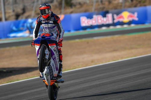 Albert Arenas repite victoria en Jerez para consolidarse como líder del mundial de Moto3