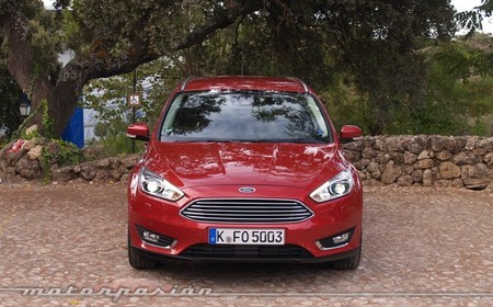 ford-focus-2015-650-06-1.jpg