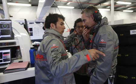 Martin Whitmarsh: "Sergio Pérez empieza a rendir como se espera de un piloto de McLaren"