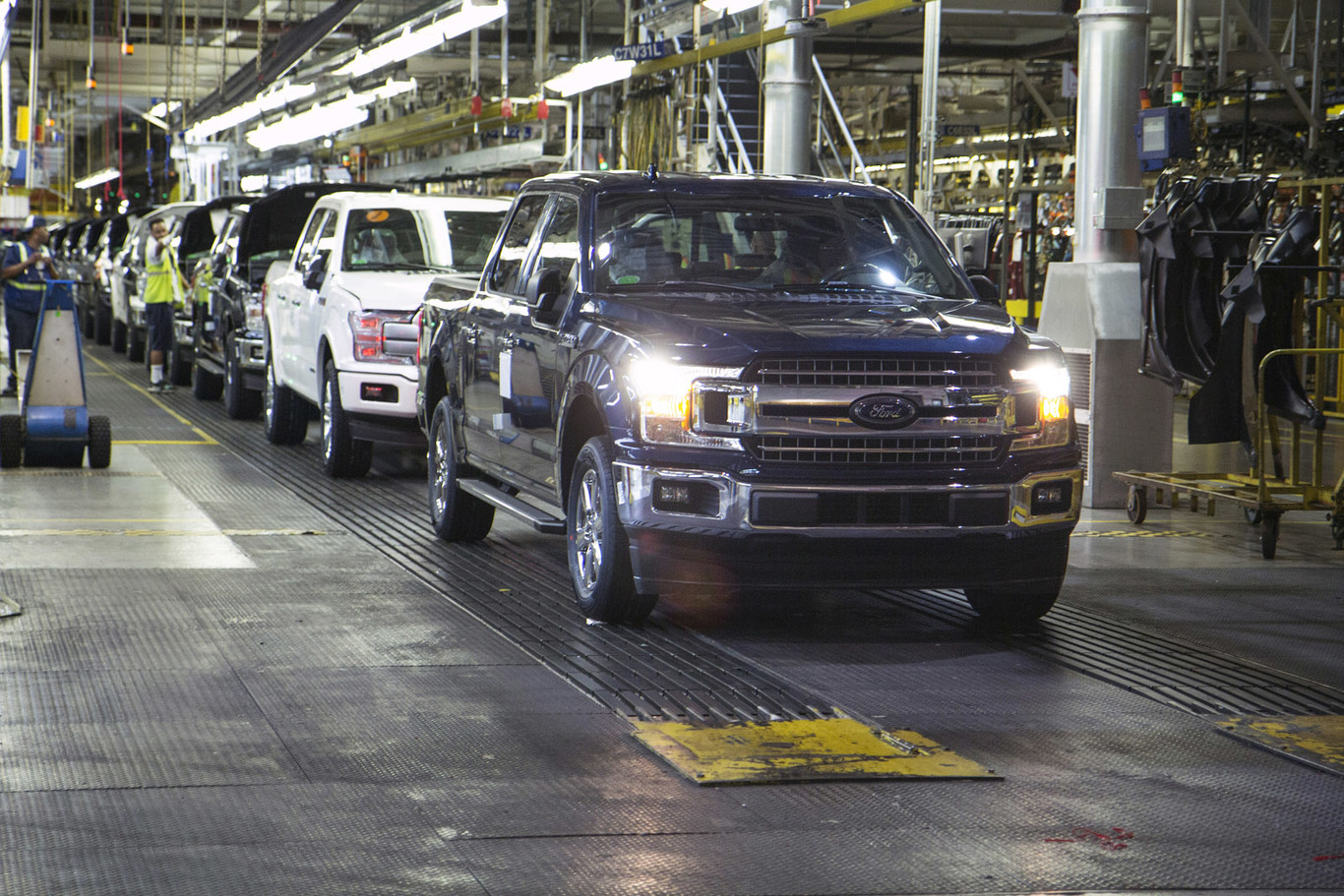 La guerra arancelaria de EE. UU. complicará su industria porque sólo ellos compran sus autos (y cada vez menos)