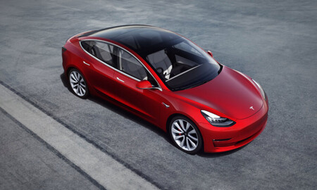 Tesla Quiere Eliminar Este Video Como Su Model 3 Intento Eliminar A Ese Maniqui 1