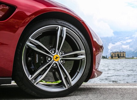 Ferrari GTC4 Lusso