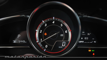 Mazda3 2013 Luxury AT