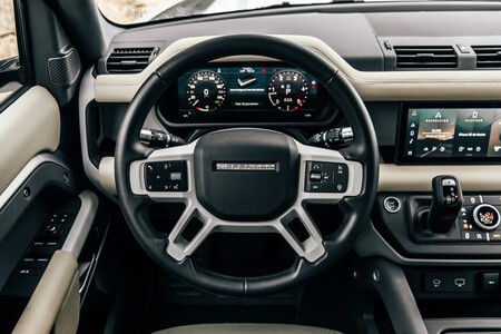 Land Rover Defender 039